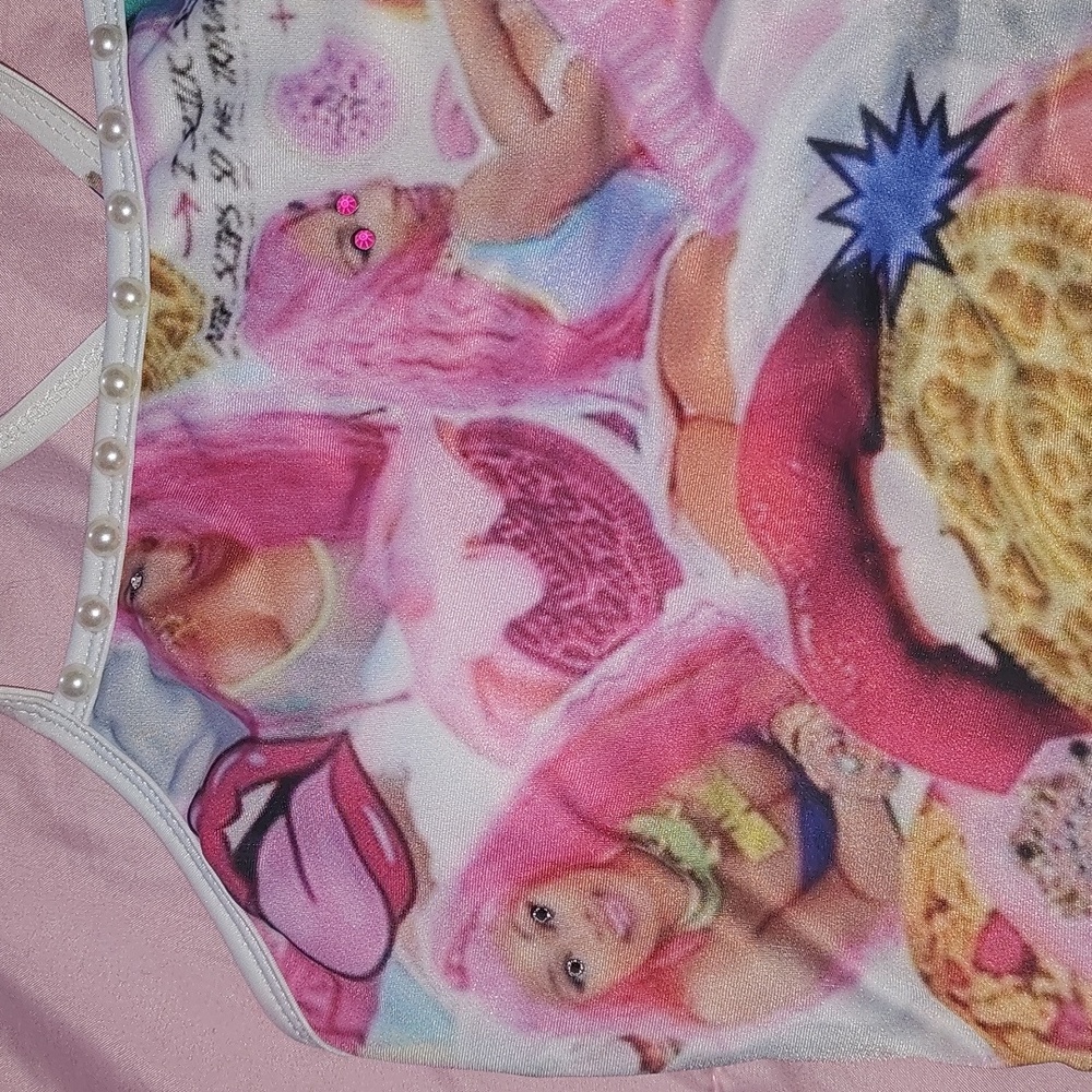 Nicki minaj swim top